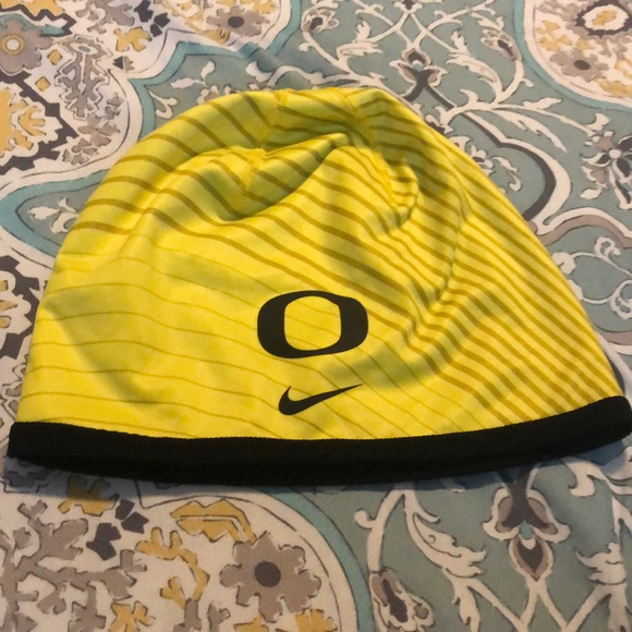 Nike Other - Yellow Nike Oregon ducks hat